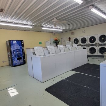 Checotah Super Clean - Machines inside - Laundromat Near Me - Checotah, Oklahoma Checotah Super Clean - Machines inside - Laundromat Near Me - Checotah, Oklahoma