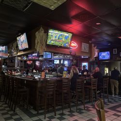 Neighborhood bar with good burgers, pool tables and live music Thursday, Friday and Saturday nights