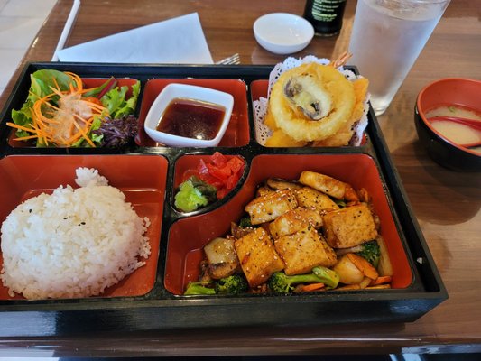 Sushi Maru Japanese Restaurant by null