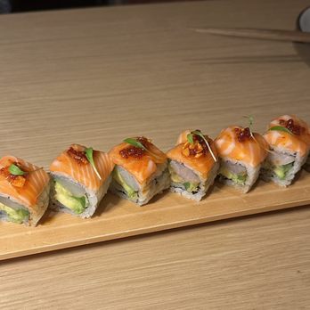 Katami - Hamachi Sake Chili Roll - Sushi Bars Near Me - Houston, Texas Katami - Hamachi Sake Chili Roll - Sushi Bars Near Me - Houston, Texas