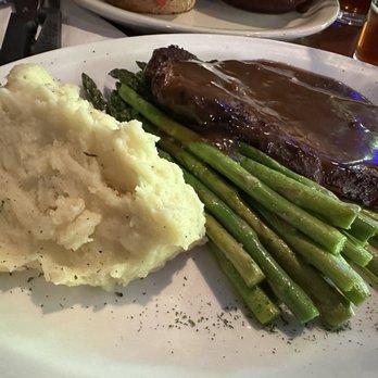 Beantown Pub - New England Pot Roast with asparagus as the seasonal veggie in May - Pubs Near Me - Boston, Massachusetts