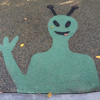 Robert Gross Park - Painting in playground mat - Parks Near Me - Burbank, California Robert Gross Park - Painting in playground mat - Parks Near Me - Burbank, California