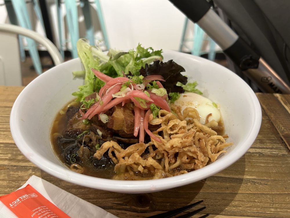 MISTER LEE’S NOODLES Updated October 2024 166 Photos & 167 Reviews