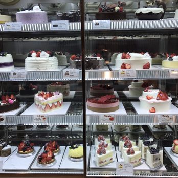 Paris Baguette - Whole cakes and slices - Bakeries Near Me - Queens, New York Paris Baguette - Whole cakes and slices - Bakeries Near Me - Queens, New York