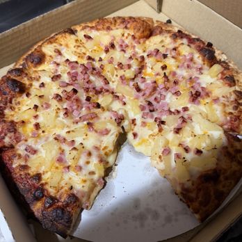 Parkside Pizza - Hawaiian Pizza - Pizza Near Me - El Portal, California Parkside Pizza - Hawaiian Pizza - Pizza Near Me - El Portal, California