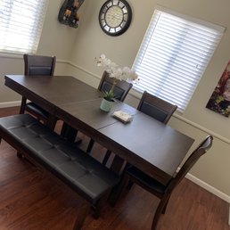 Our new Dining Table!! Our new Dining Table!!
