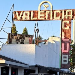 Valencia Club - General schedule of events: Wed Country Swing. Tue, Thu, Fri Line Dancing. Wed, Sat, Sun Live Music