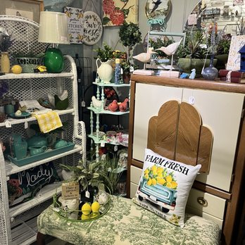 My Treasure House - Items for sale - Home Decor Near Me - Edwardsville, Illinois My Treasure House - Items for sale - Home Decor Near Me - Edwardsville, Illinois