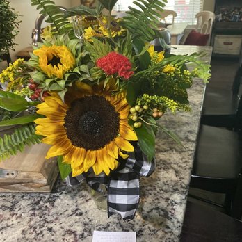 Nest - Again- the Nest did an amazing job of taking my suggestions and running with it. Beyond thrilled with what they sent my sister. - Florists Near Me - Springfield, Missouri
