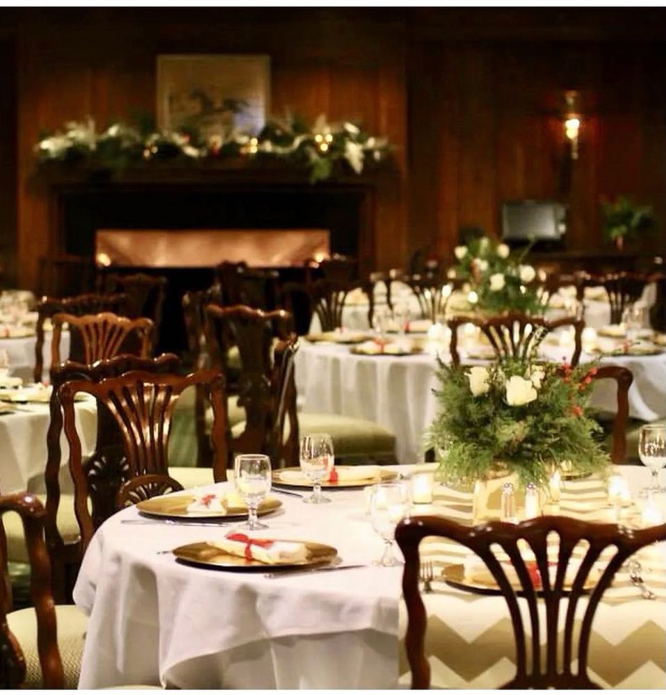 Agawam Hunt - wedding in Rumford, RI