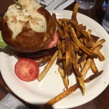 The Ojai Beverage - That's a berry big berry burger! - Beer, Wine & Spirits Near Me - Ojai, California The Ojai Beverage - That's a berry big berry burger! - Beer, Wine & Spirits Near Me - Ojai, California