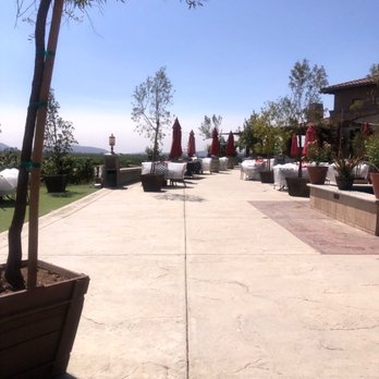 Monte De Oro Winery - Patio - Wineries Near Me - Temecula, California Monte De Oro Winery - Patio - Wineries Near Me - Temecula, California