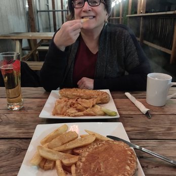 Santiam Brewing - Cumberland Sausage with salt and vintage crisps and Veggie Pie with chips - Brewpubs Near Me - Salem, Oregon Santiam Brewing - Cumberland Sausage with salt and vintage crisps and Veggie Pie with chips - Brewpubs Near Me - Salem, Oregon