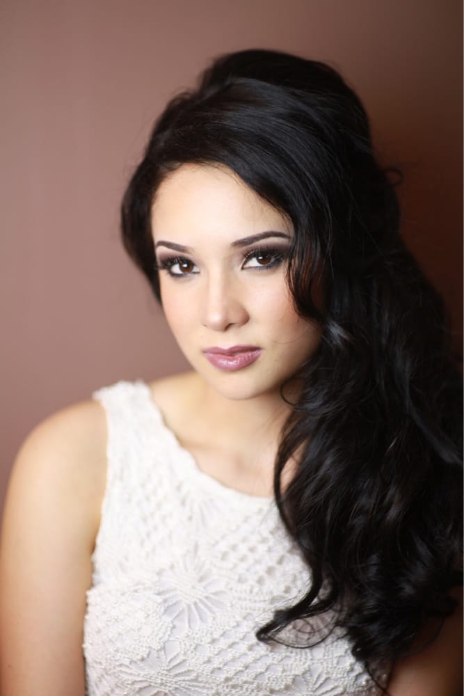 NiA Makeup & Hair Logo