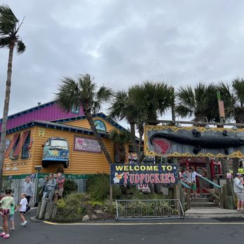 Fudpucker's - Entrance - Seafood Near Me - Destin, Florida