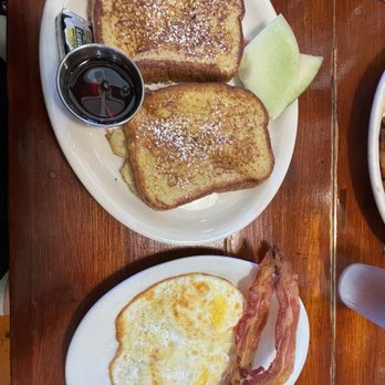 Oakland Grill - French Toast Combo - Breakfast & Brunch Near Me - Oakland, California Oakland Grill - French Toast Combo - Breakfast & Brunch Near Me - Oakland, California