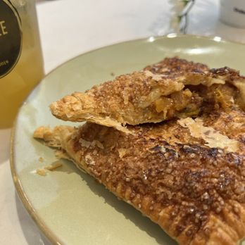 Horizon Shine by The Coffee Class - Peach strudel - Coffee & Tea Near Me - Henderson, Nevada Horizon Shine by The Coffee Class - Peach strudel - Coffee & Tea Near Me - Henderson, Nevada