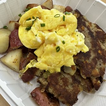 Kahai Street Kitchen - Brisket hash but ordered fried rice - Salad Near Me - Honolulu, Hawaii
