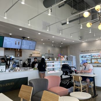 Tous Les Jours - Bakeries Near Me - Arlington Heights, Illinois