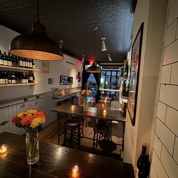 Sami & Susu - Main space - Mediterranean Near Me - New York, New York Sami & Susu - Main space - Mediterranean Near Me - New York, New York