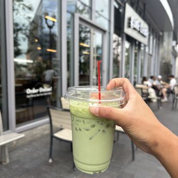 Gute Leute - Premium Ichiban Matcha Latte - Coffee & Tea Near Me - Arlington, Virginia Gute Leute - Premium Ichiban Matcha Latte - Coffee & Tea Near Me - Arlington, Virginia