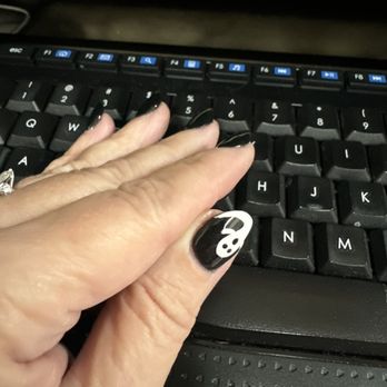T Diamond Nails - Nail Salons Near Me - San Jacinto , California