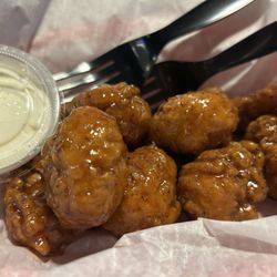 Chiefland Billiards & Sports Bar - Hot honey boneless wings