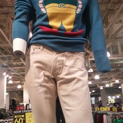 International Clothiers - Ugly Christmas Sweater
