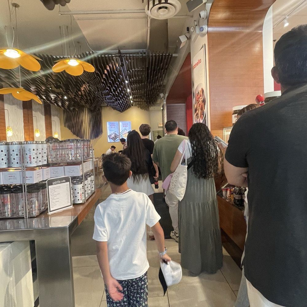 Nutella Cafe - Desserts Near Me - Chicago, Illinois Nutella Cafe - Desserts Near Me - Chicago, Illinois