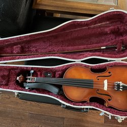 Austin Strings - Restrung violin and bow with new purple hair