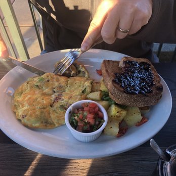 Bacon - California frittata - Breakfast & Brunch Near Me - Novato, California Bacon - California frittata - Breakfast & Brunch Near Me - Novato, California