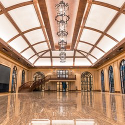 Hillcreek Gardens - Hillcreek Gardens Tagaytay Grand Ballroom - Grand Staircase