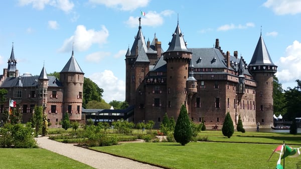 De Haar Castle by null