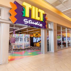 Patrick Henry Mall