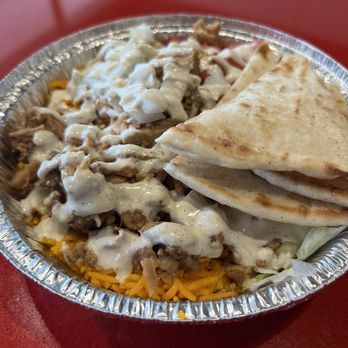 The Halal Guys - Chicken Platter - Halal Near Me - Orlando, Florida The Halal Guys - Chicken Platter - Halal Near Me - Orlando, Florida