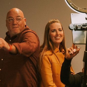 360 V Photos - Photo Booth Rentals Near Me 360 V Photos - Photo Booth Rentals Near Me