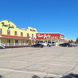 Four Jacks Hotel and Casino - Four Jacks Hotel front lobby and lot