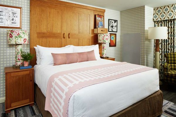 Graduate by Hilton Bloomington by null