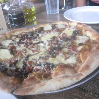 Pizza Nova - mushroom, truffle and pancetta pizza - Pizza Near Me - Solana Beach, California