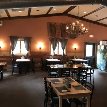 Forester Resturant and Tavern - dining room - Bars Near Me - Warren, Pennsylvania
