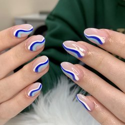 Top Nail & Spa - Gel Color With luxury Triple Line French