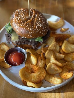 Chomp Kitchen and Drinks by null