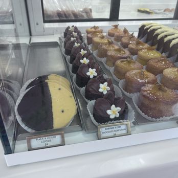 Mille Fete - Desserts - Bakeries Near Me - Honolulu, Hawaii