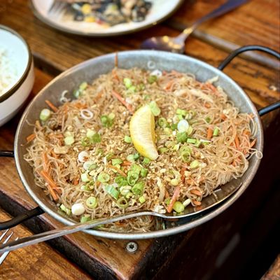 Magna Kusina by null