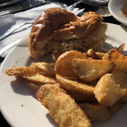 Pulled Pork Sandwich Pulled Pork Sandwich