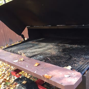 Big Grills On Wheels - The inside too grates can accommodate up to 175lbs of meat .  It will also hold a butterflied open pig or lamb. - DJs Near Me