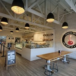 Sundae - Glenwood Springs - Overview of the shop