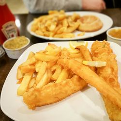 Leo's Fish Bar