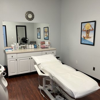 LightRx - Canton - LightRx Canton Treatment Room - Medical Spas Near Me - Canton, Michigan LightRx - Canton - LightRx Canton Treatment Room - Medical Spas Near Me - Canton, Michigan