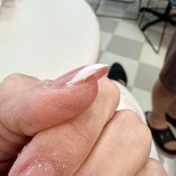 Hanah's Nail - Paint on cuticles